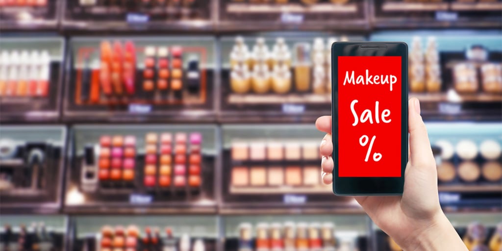 Smartphone shopping for makeup discounts online