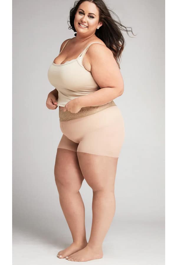 Woman wearing low-rise pantyhose by Hipstik.