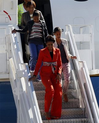 How to Tie a Scarf 4 Michelle Obama's Scarf Belt
