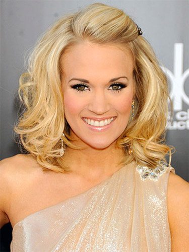 Carrie Underwood bangs