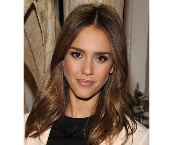 10 Stylish and Latest Short Hairstyles for Oval Faces | Styles At Life