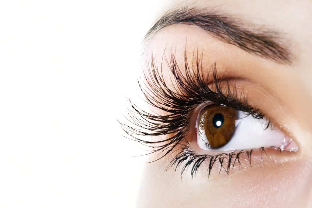 Want Eyelash Extensions? Try these Budget Alternatives Instead