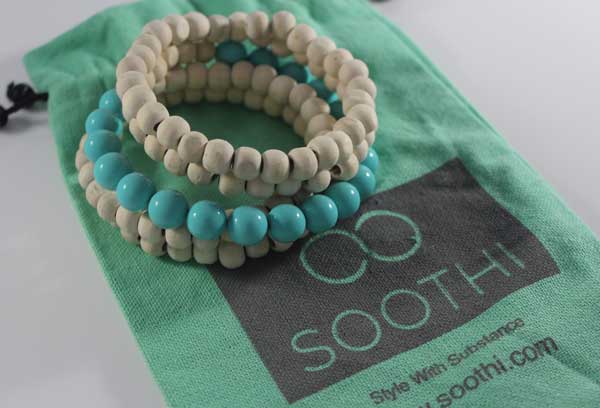 white and blue beaded bracelet