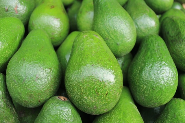 diy moisturizers - avocados