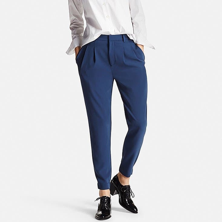 How to Wear Joggers Like a Fashionista (The Golden Rules) 3 how to wear joggers - women drape jogger from Uniqulo offers a more formal jogger look