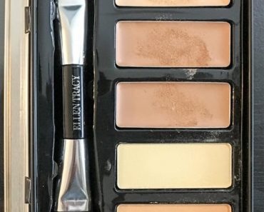 Ellen Tracy Contouring Kit