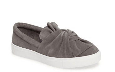 The Only Thanksgiving Outfit You Need 6 Gray tie top sneakers