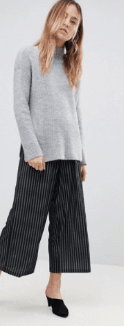 How to Wear Capris If You’re Tall 2 Tall woman wearing long top and wide-legged capris