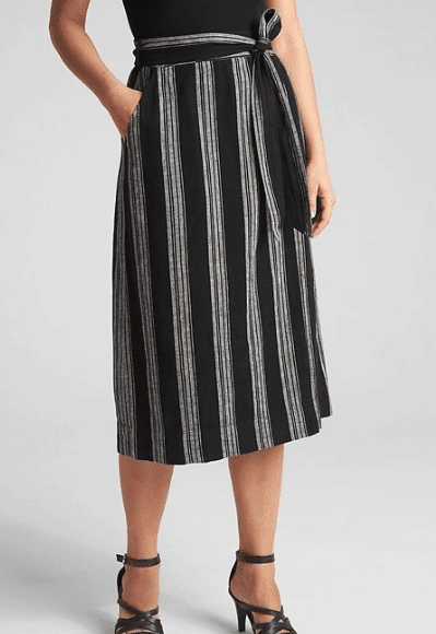 How to Mix Stripes Like a Sartorial Champ 3 Black and white striped skirt