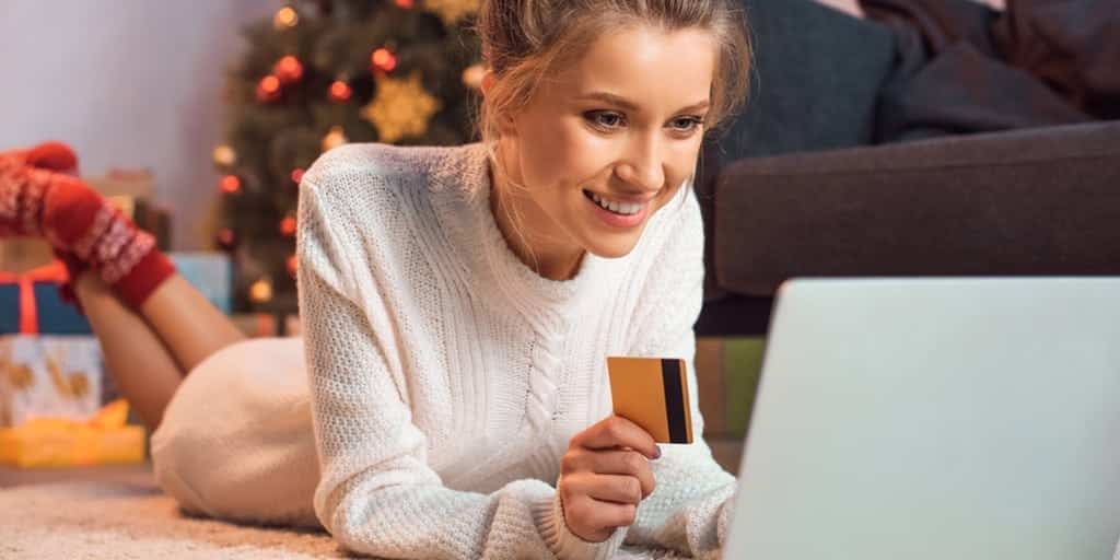 6 Ways to Save Big Shopping Online this Holiday Season