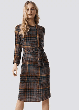 Brown checked dress with long sleeves