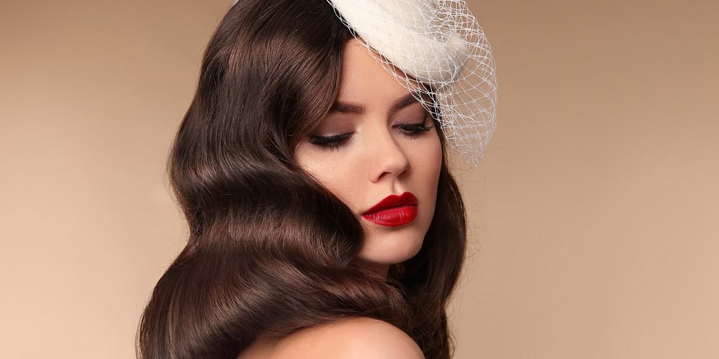 Bride with retro makeup style