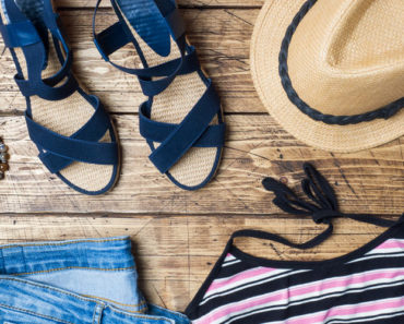 Strappy sandals outfit