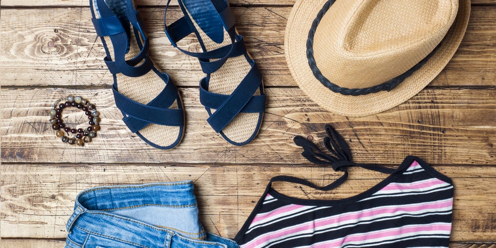 Strappy sandals outfit