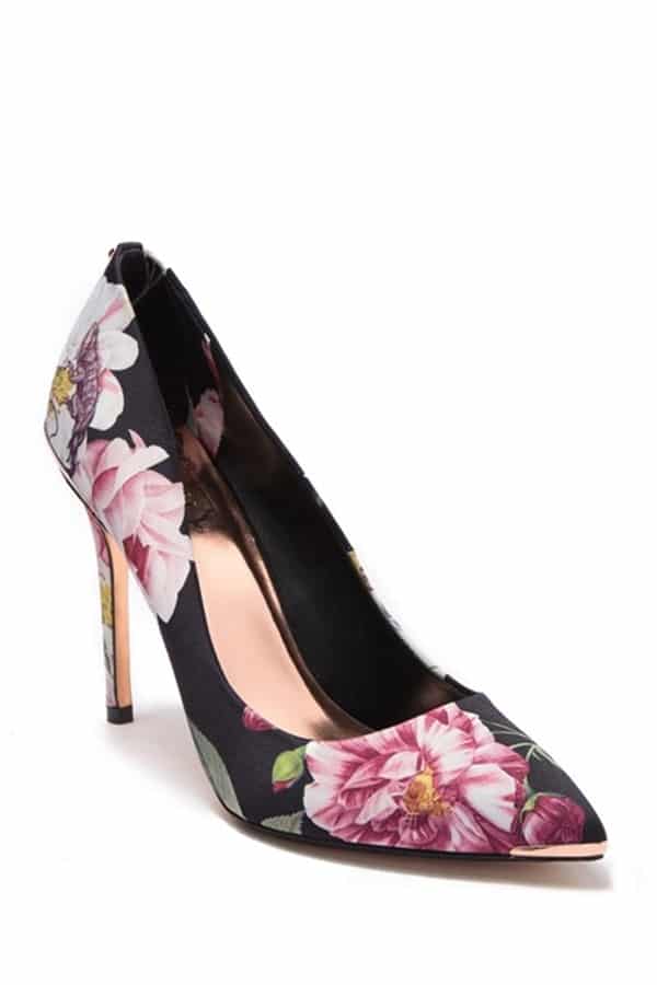 Dark floral pumps