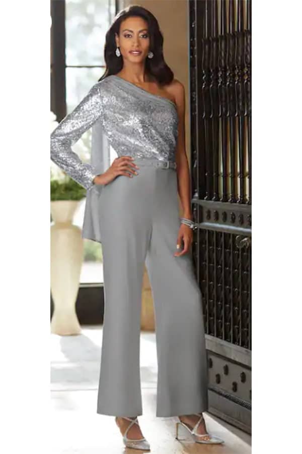 For curvy girls: Date night outfits you'll both love 5 Sequin jumpsuit
