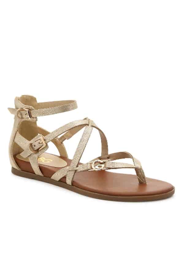 sandals to wear on beach
