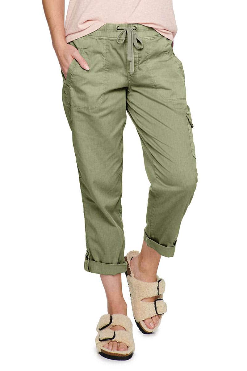 Close up of woman wearing casual capri pants from Kohl's.