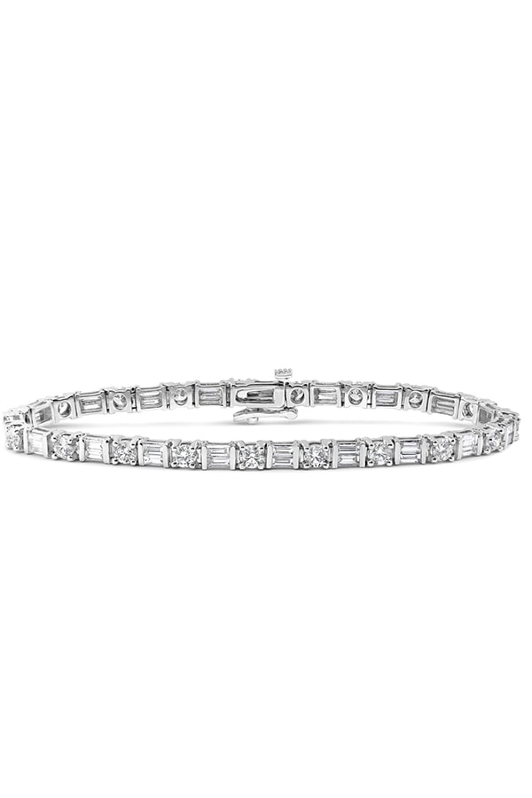 Diamond tennis bracelet from Roman Malakov
