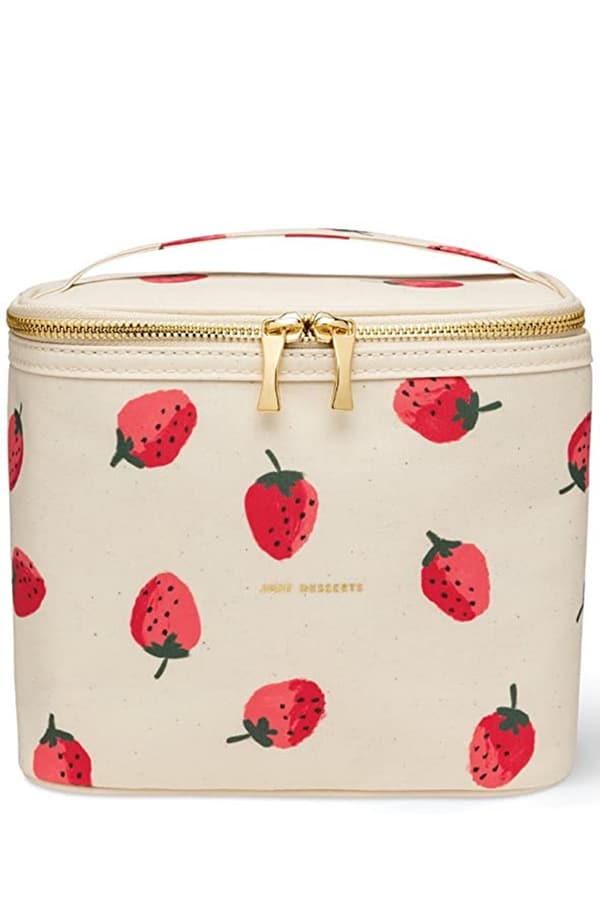 5 Delightful Insulated Makeup Bags to Secure Your Beauty Goods