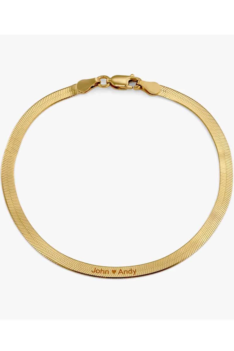 Herringbone bracelet with engraving. 