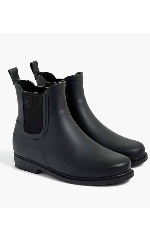 Super Chic Fall Accessories (& How to Pick Them) 5 Rubber rain boots