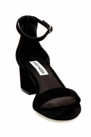 How Many shoes do you need? 5 accessories 4