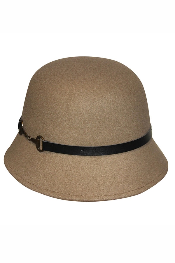 Retro Fashion: 10 Budget-Friendly Accessories + Essential Style Tips 4 Product shot of vintage-style cloche hat.