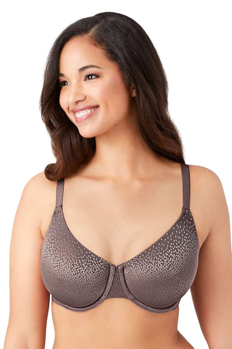 Model wearing Wacoal plus size bra.