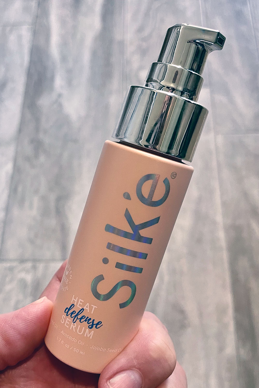 Silk'E heat defense serum. 